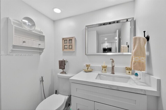 Building Photo - 8900 Washington St