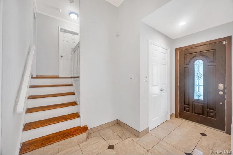 Building Photo - 51 Bellwood Dr