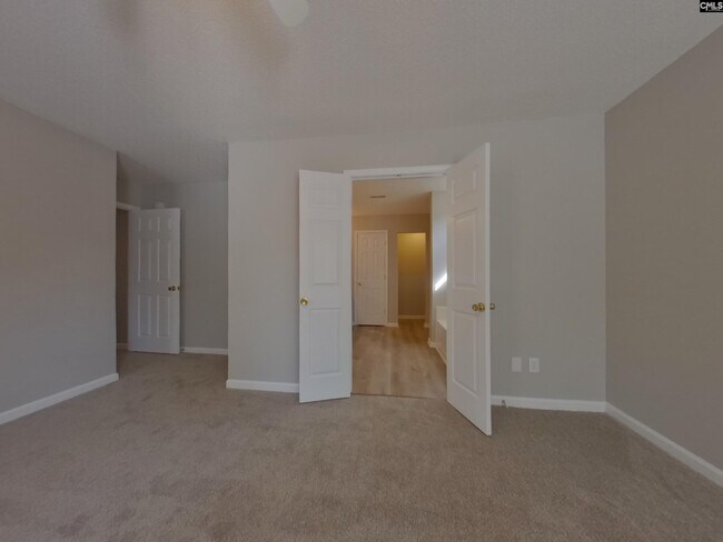 Building Photo - 407 Hidden Pines Rd