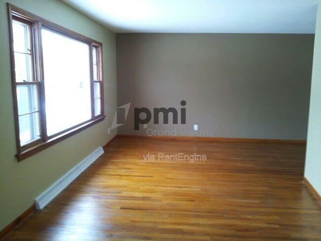 Building Photo - 2317 W Ramsey Dr