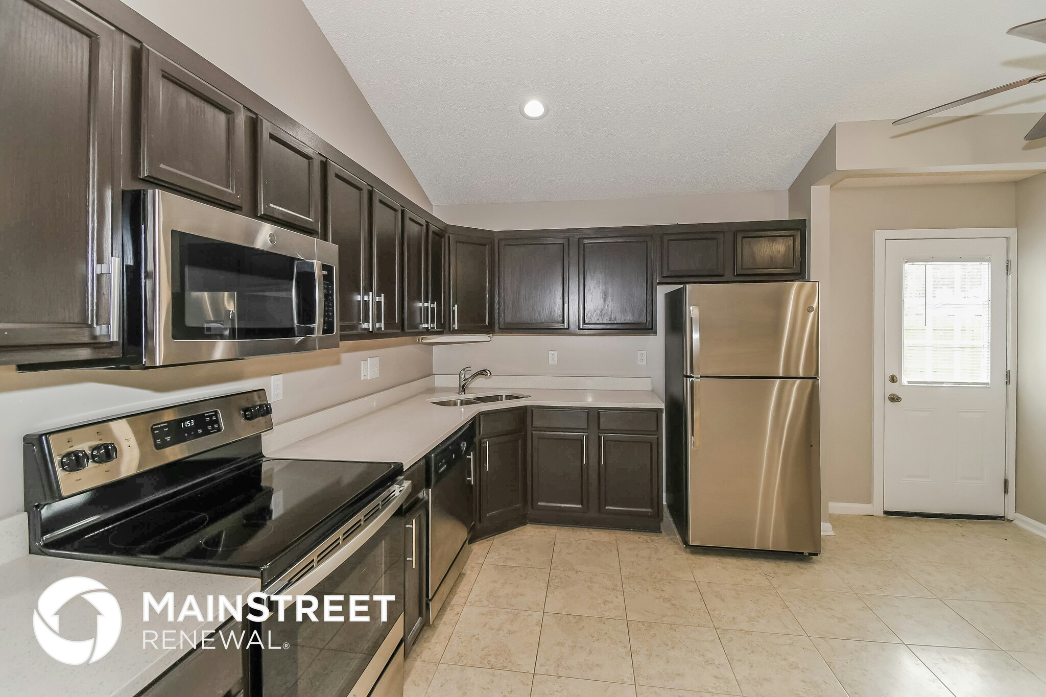 Building Photo - 1868 Sheraton Lakes Cir