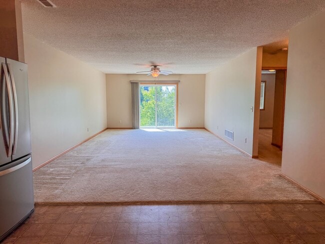 Building Photo - 1611 Gunston Dr