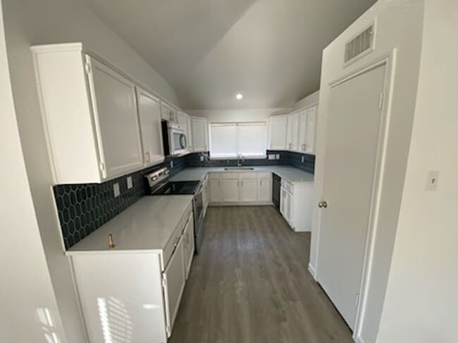 Building Photo - Allen | 3 Bed 2 Bath | Single Family Home ...