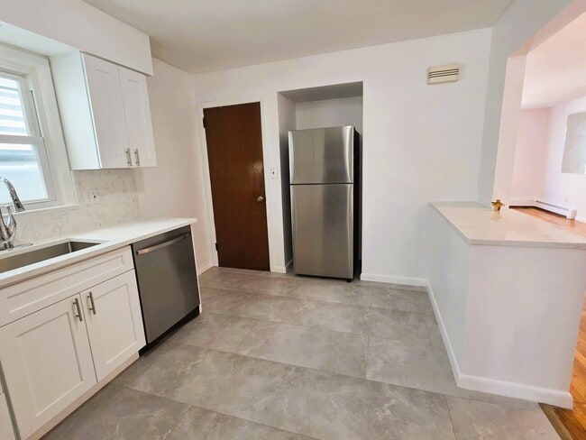 Building Photo - 777 Montgomery St