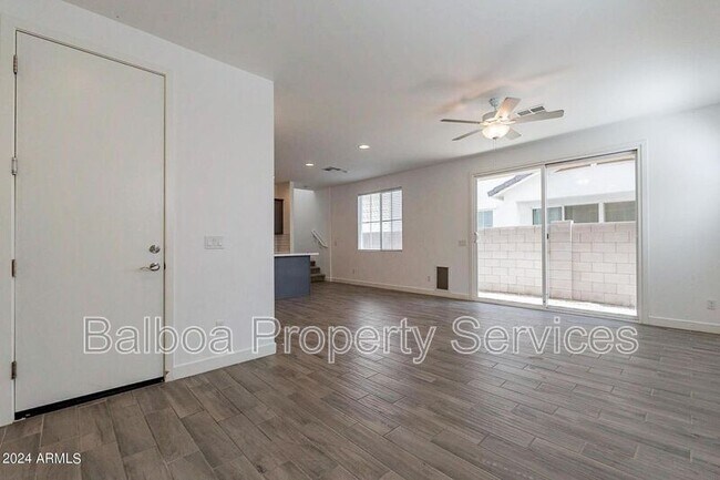 Building Photo - 5516 S Dillon Cir