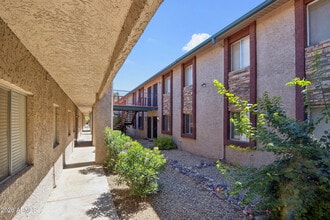 Building Photo - 4354 N 82nd St