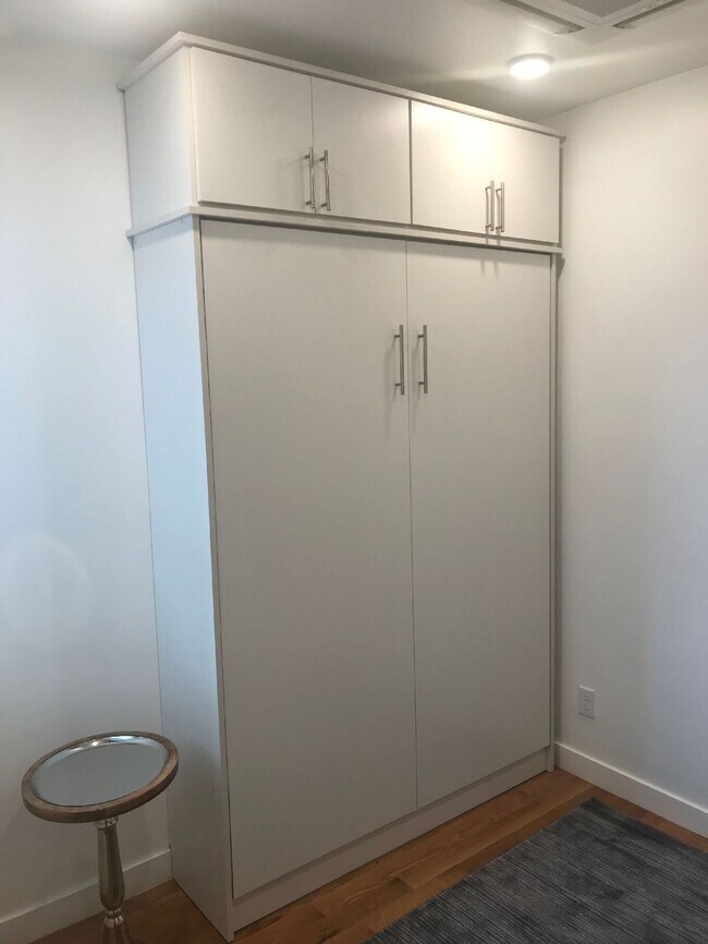 Building Photo - CHELSEA/BOSTON NEW LUXURY STUDIO- NO BROKER FEE! NO BROKER OR RENTAL FEES & FULLY FURNISHED!!