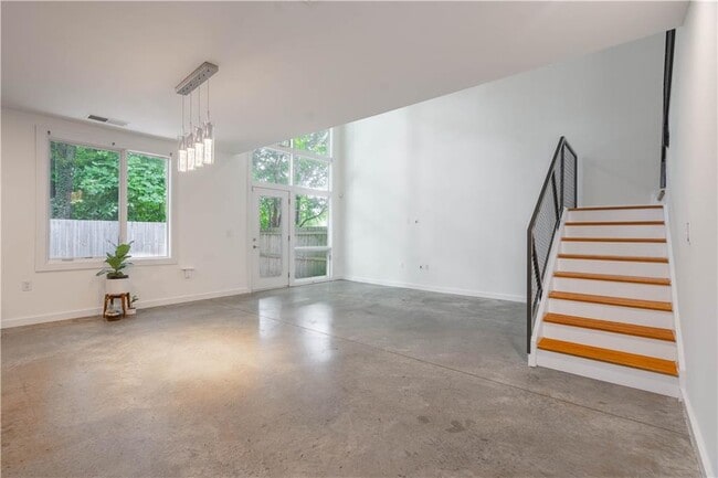 Building Photo - 1338 Rietveld Row NW