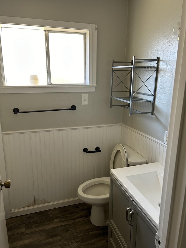 Building Photo - 207 Belview Rd