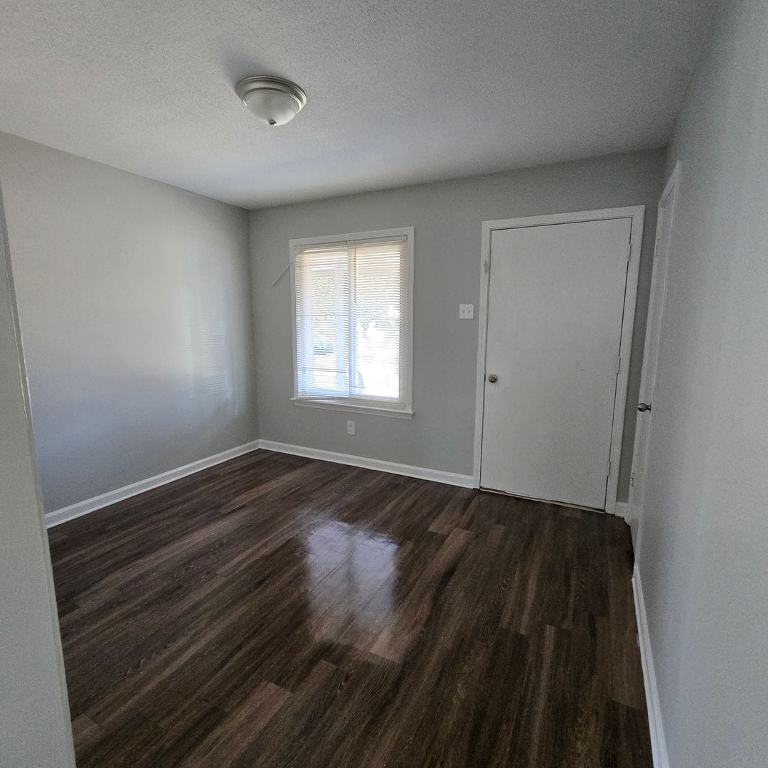 Building Photo - 2945 Brook Cove