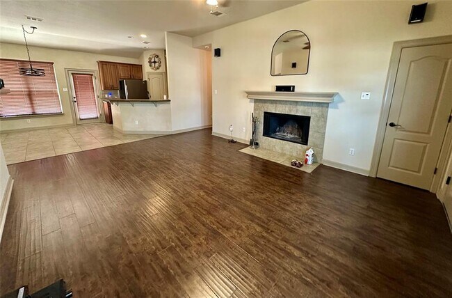 Building Photo - 15105 Cavalier Canyon Dr
