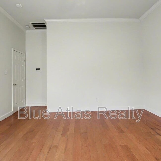 Building Photo - 4905 Canberra Ln