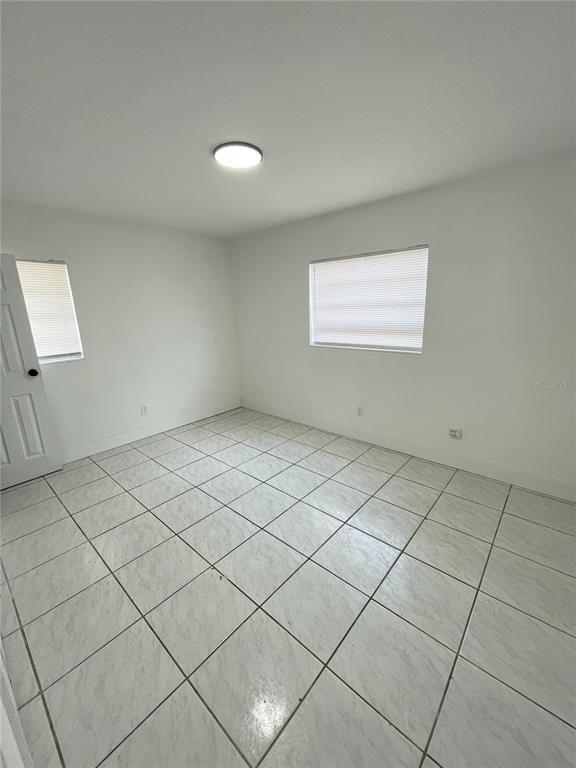 Building Photo - 5330 Hondo Way