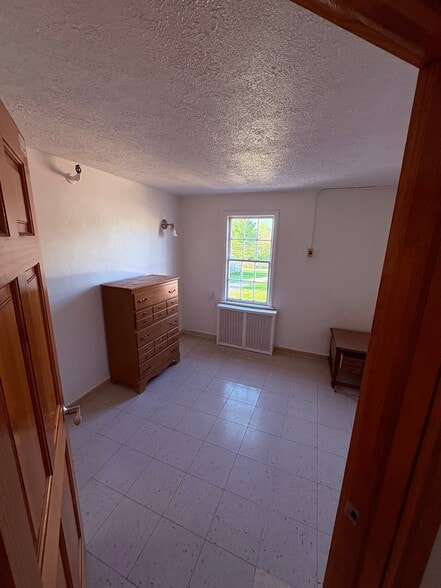 Building Photo - 312 W State St