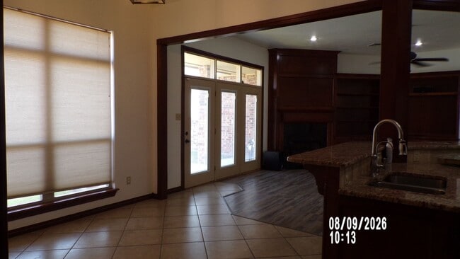 Building Photo - 114 Sandy Trail Cir
