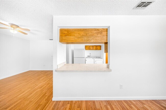 Building Photo - 428 Banana Cay Dr