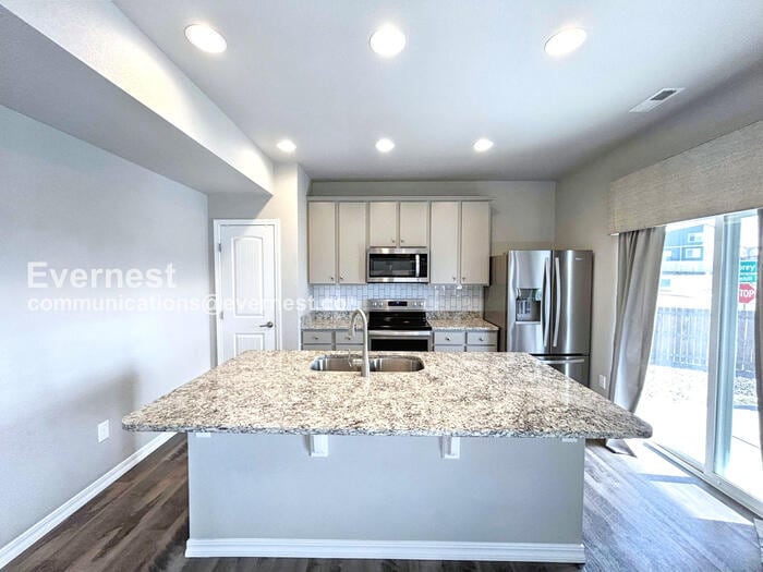 Building Photo - 6047 Mumford Dr.