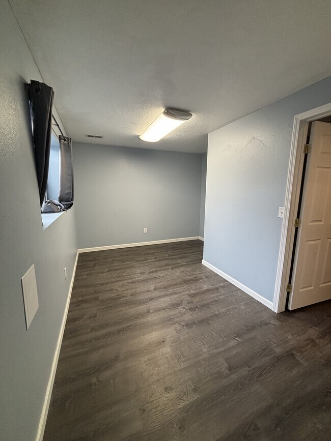 Building Photo - 4042 Powder View Cir