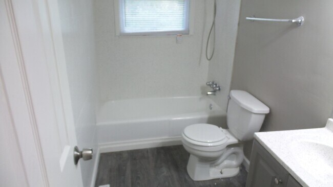 Building Photo - COMING SOON! Renovated 3 Bedroom, 2 bath R...