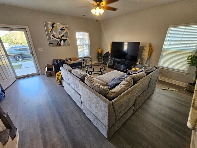 Building Photo - BERKLEY