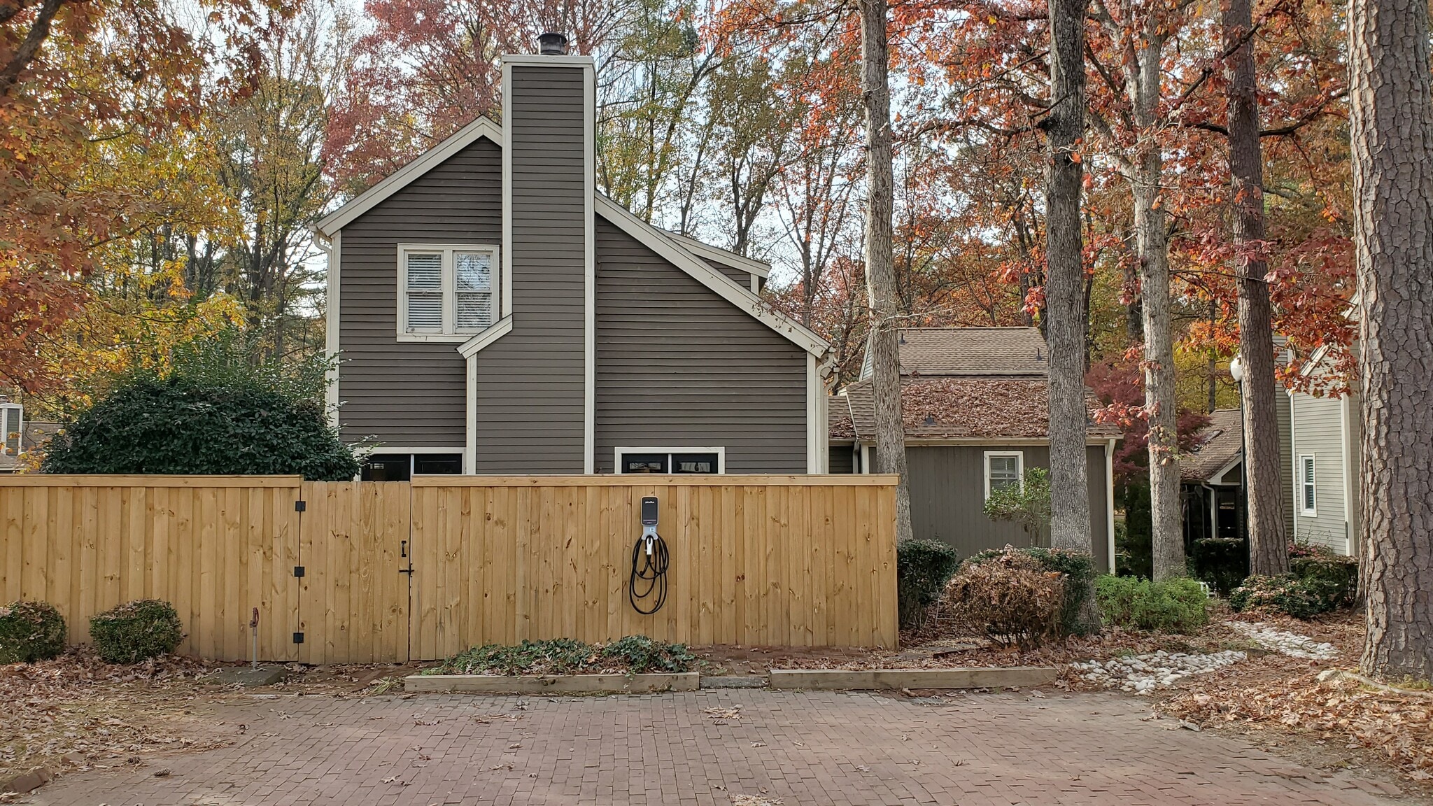 Building Photo - 5927 Sentinel Dr