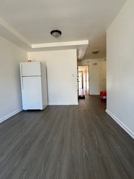 Building Photo - 7007 57th Dr