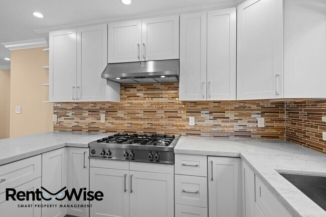 Building Photo - 74 Farview Ct