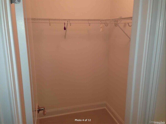 Building Photo - 3-06-6 Soundview Ln