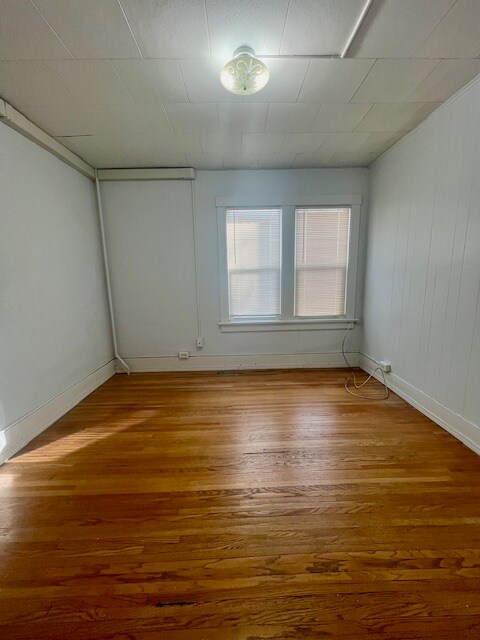 Building Photo - 1632 9th St