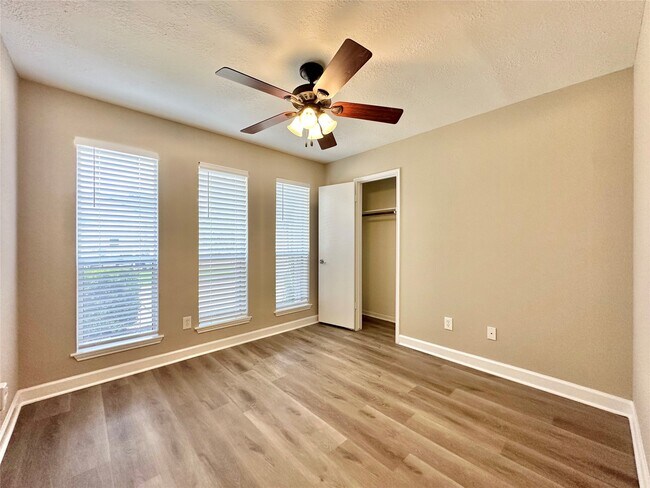 Building Photo - 1514 Park Meadow Dr