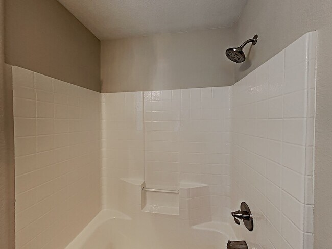 Building Photo - 8920 Paula Jean Ave