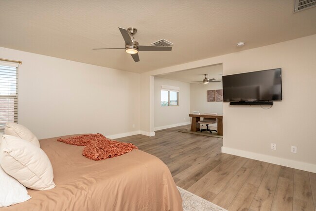 Building Photo - 9336 W Georgia Ave