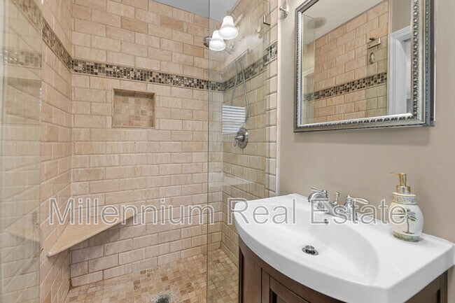 Building Photo - 31671 Nixon St