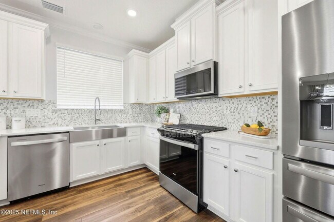 Building Photo - 251 Rambling Brk Trl