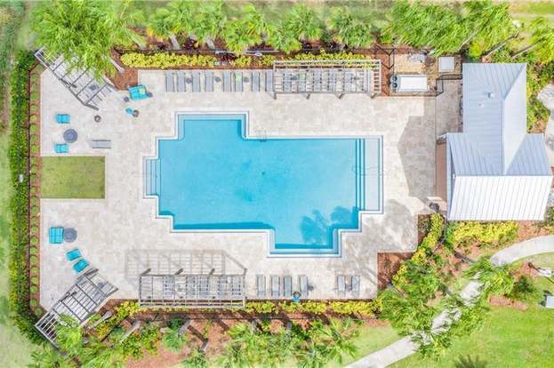 Building Photo - 28423 Pleasant Bay Lp