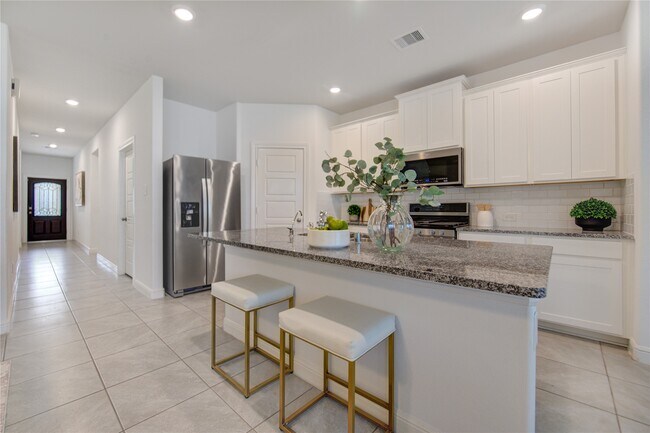 Building Photo - 4431 Sandhill Terrace Ln