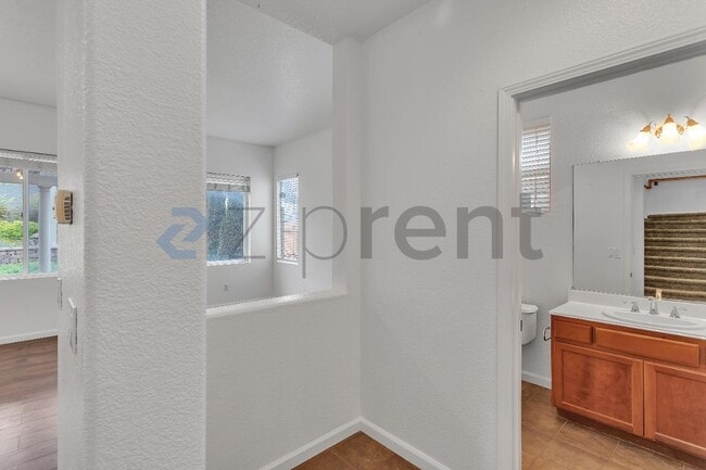 Building Photo - 3906 Glacier Ct