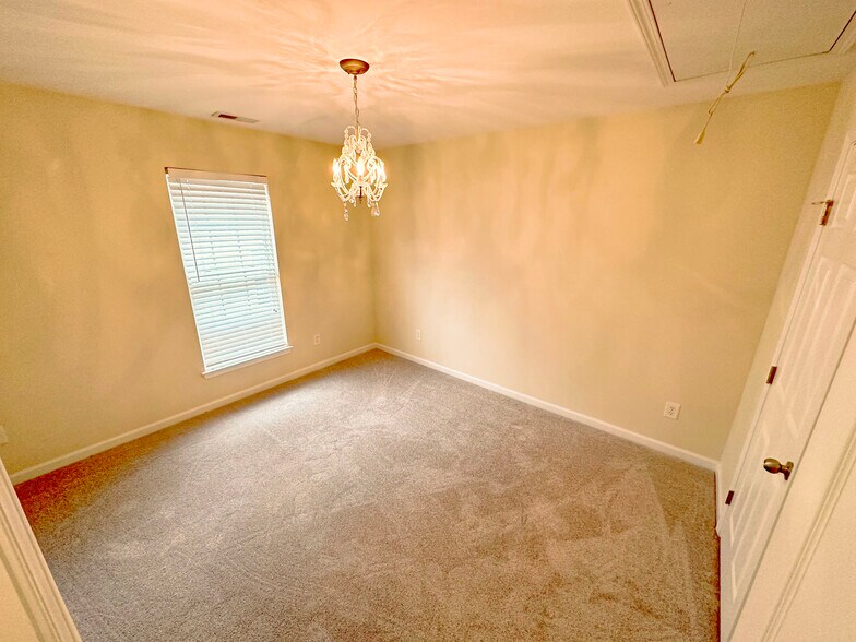 Bedroom 2 - 2018 Southridge Drive