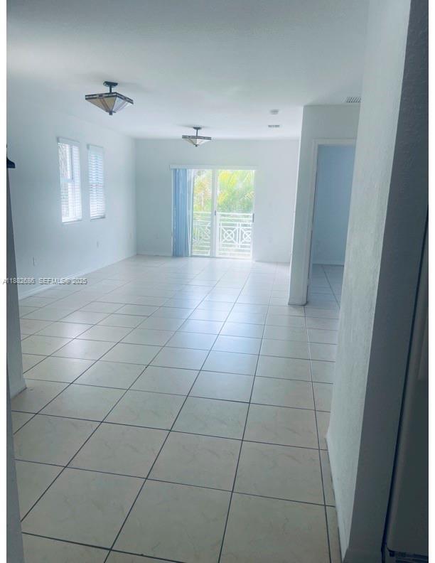 Building Photo - 8802 NW 109th Ct