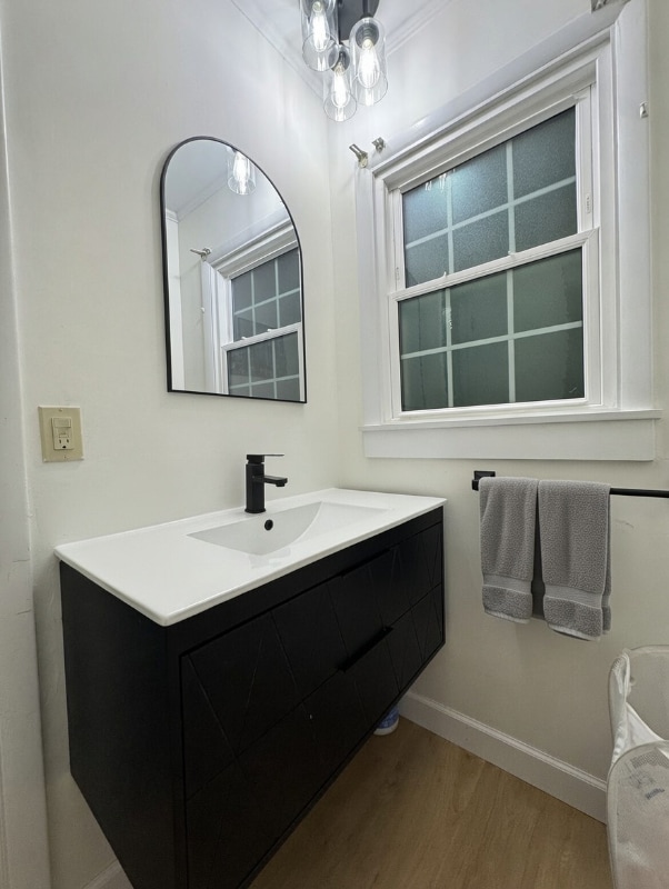 Building Photo - 1009 S Kinney Ave