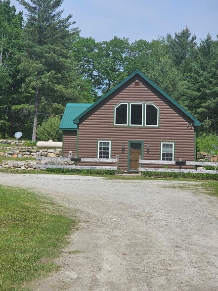 Building Photo - 2058 E Clarendon Rd