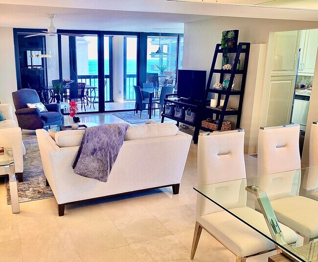 Building Photo - 5380 N Ocean Dr