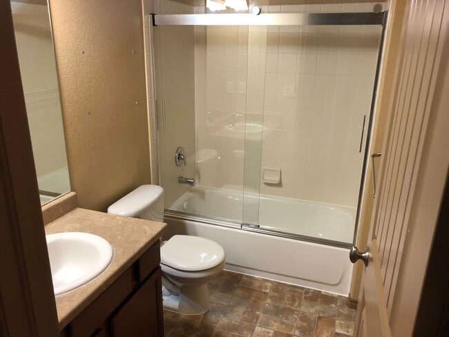 Building Photo - Ranch Style 4 Bedroom Home in Cordera...sh...