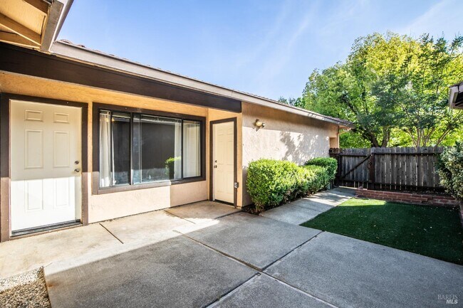Building Photo - 2728 Almondwood Way