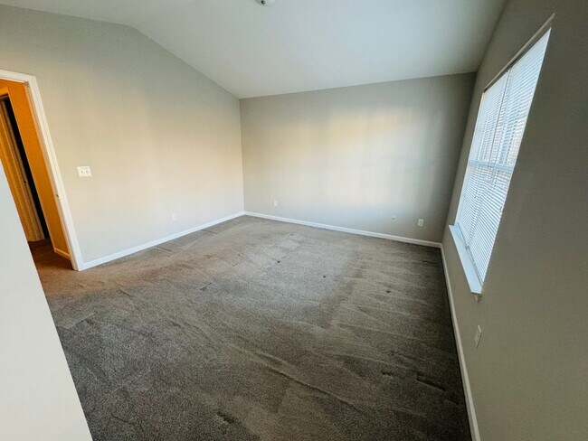 Building Photo - 5420 Henderson Oaks Dr