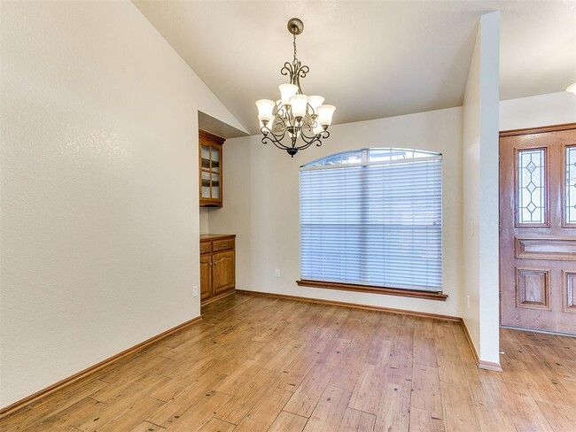 Building Photo - 4100 Kent St