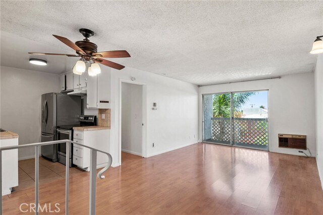 Building Photo - 3565 Linden Ave