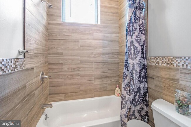 Building Photo - 511 South St