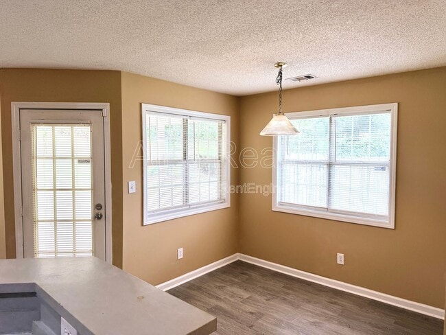 Building Photo - 545 Plantation Cove