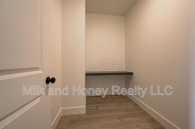 Building Photo - 9305 NW 146th St
